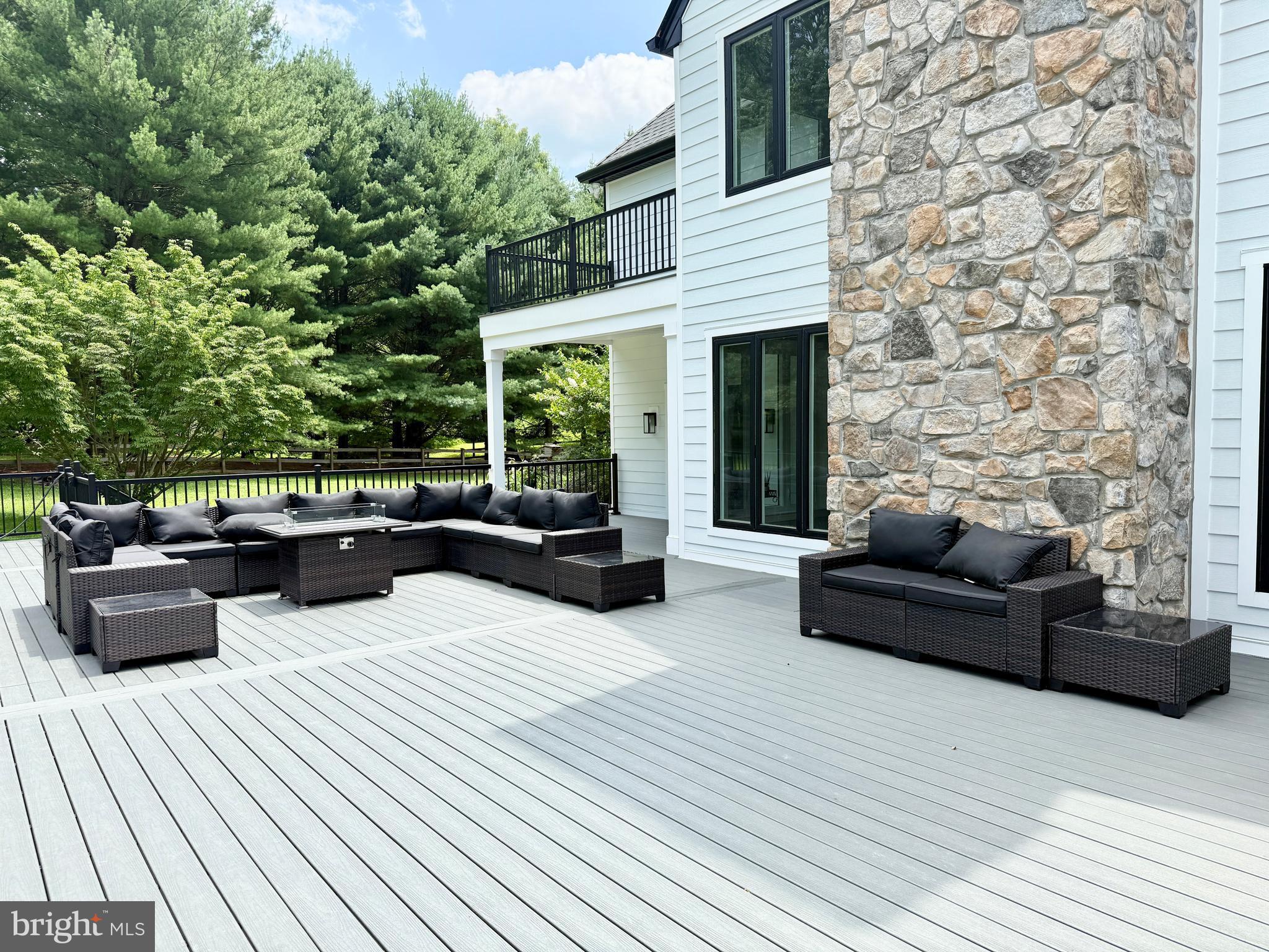 BURROWS RUN - Residential