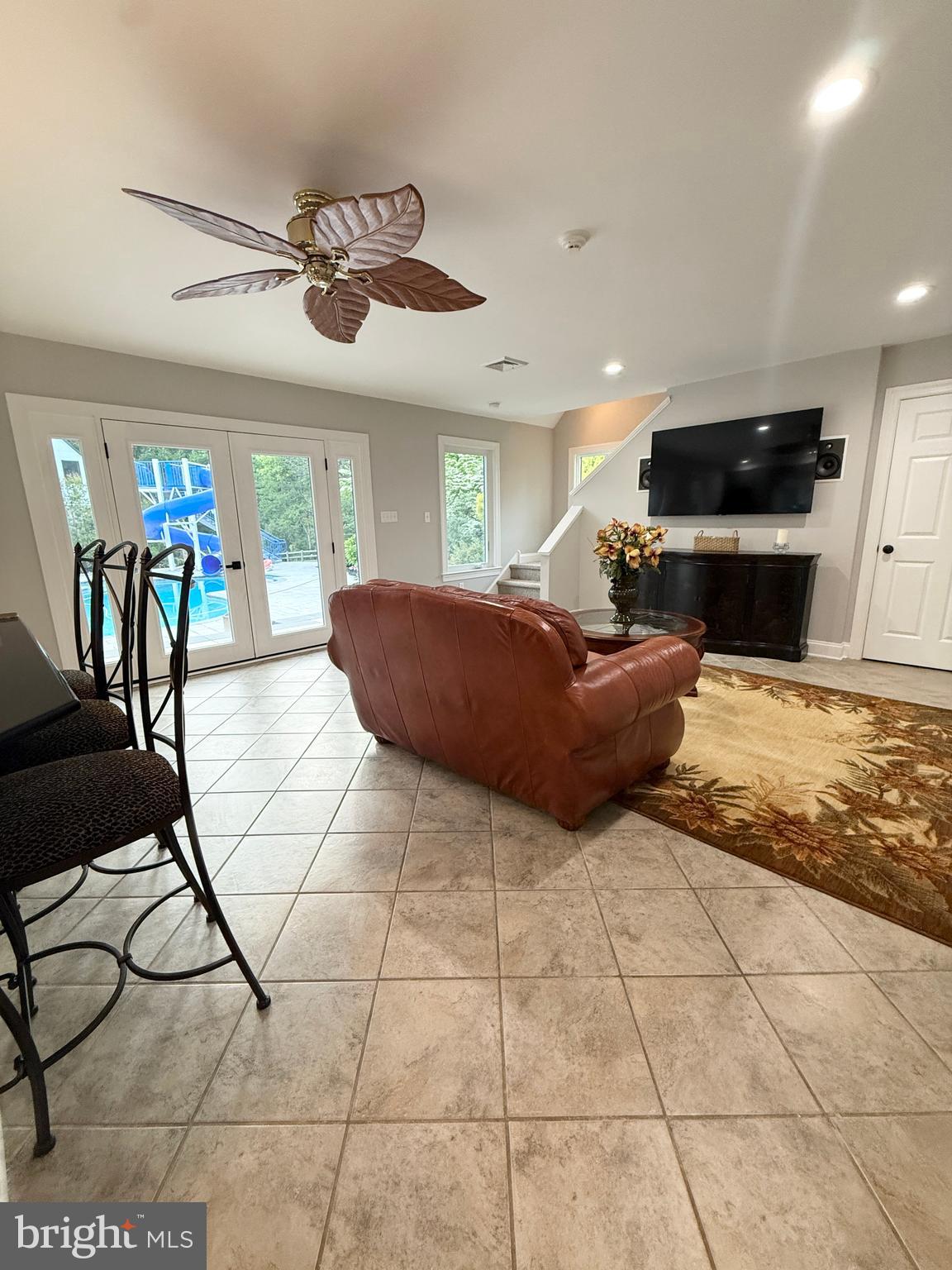 BURROWS RUN - Residential