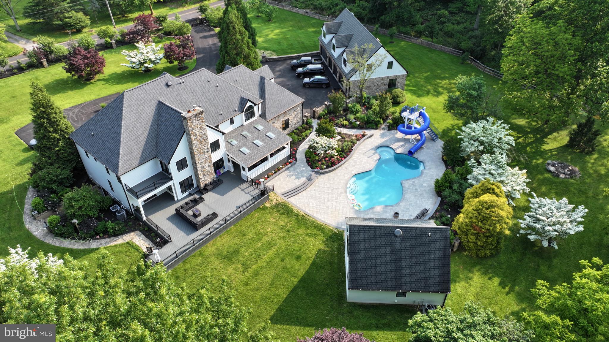 BURROWS RUN - Residential