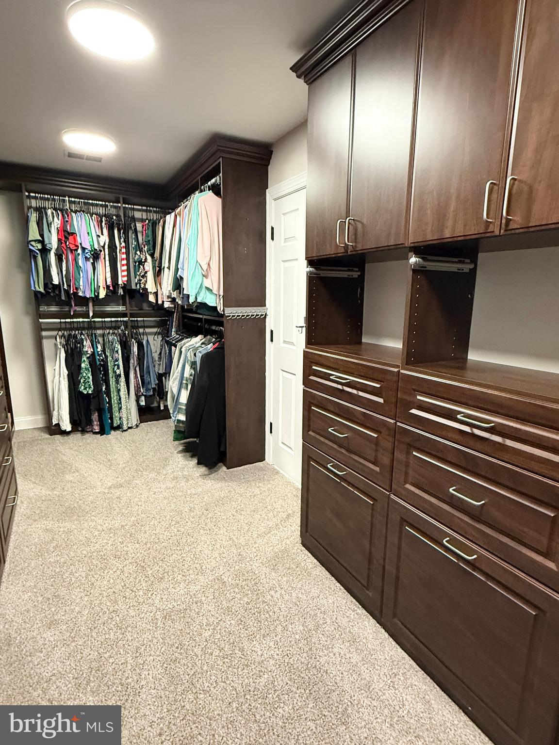 BURROWS RUN - Residential