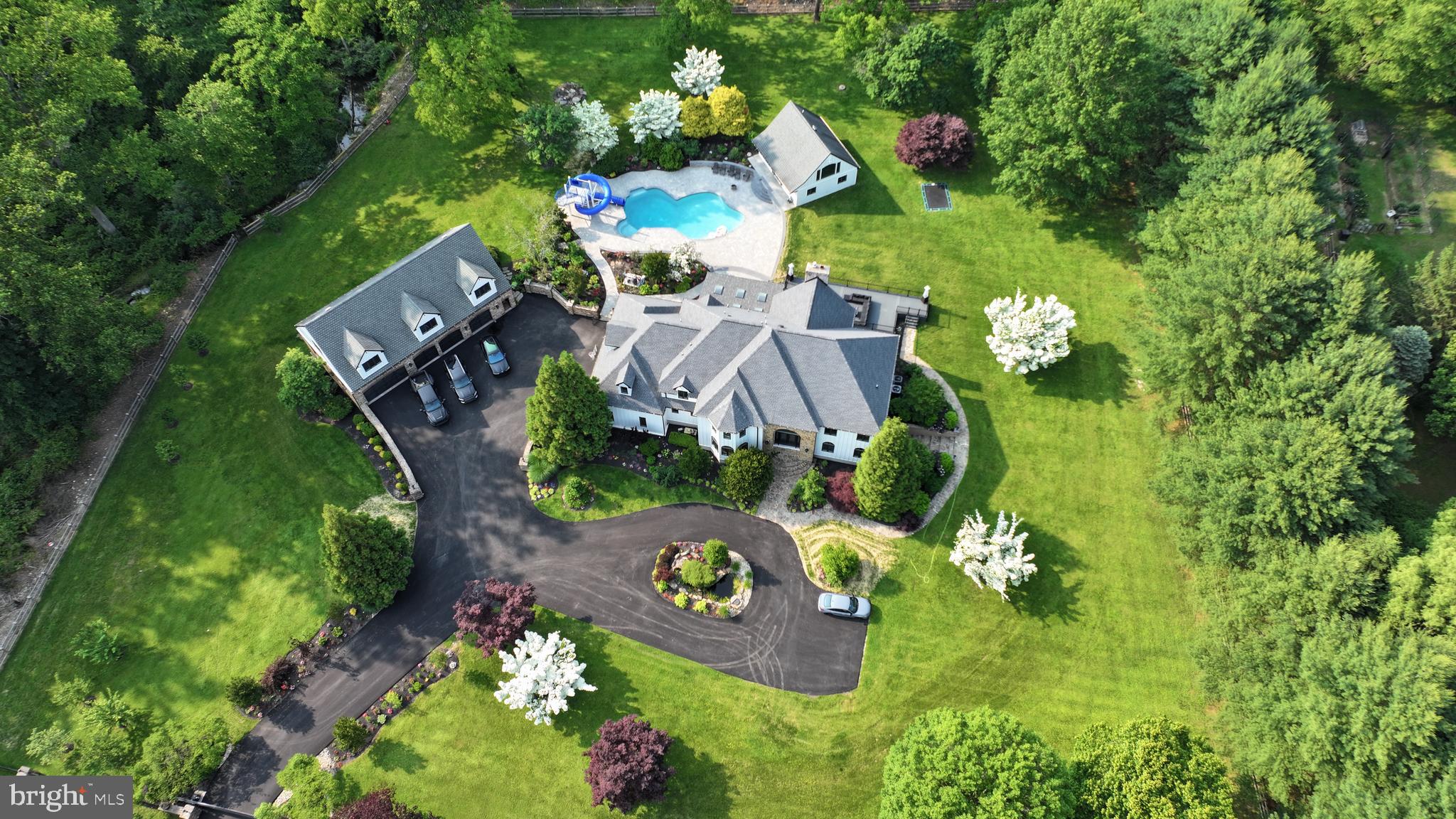 821 BURROWS RUN ROAD