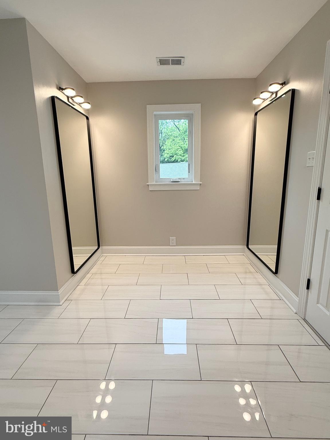 BURROWS RUN - Residential