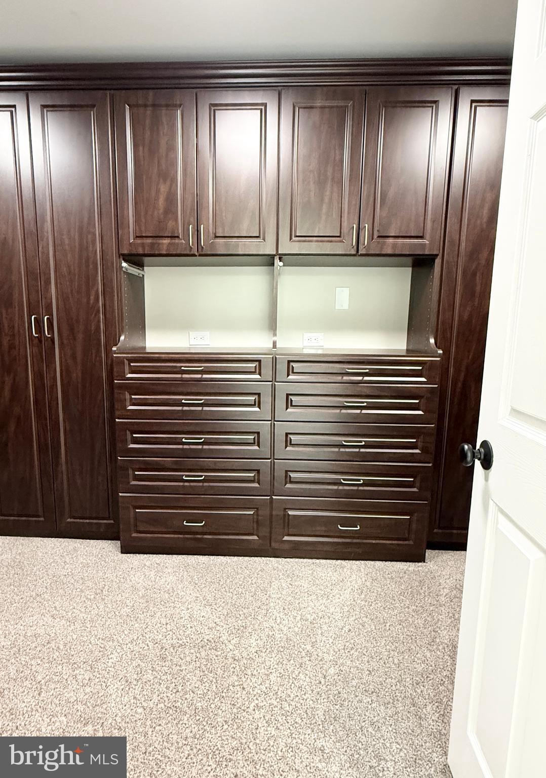 BURROWS RUN - Residential