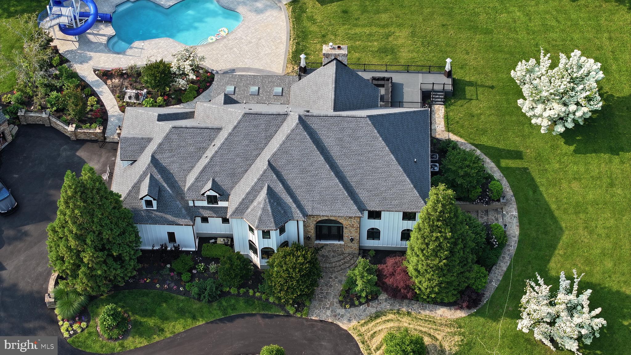 821 BURROWS RUN ROAD