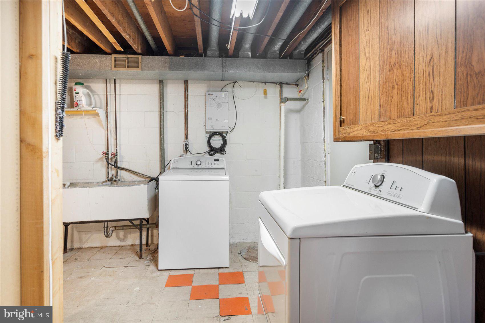 WILKER COURT - Residential