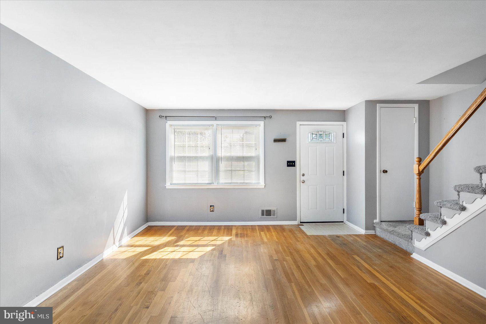 WILKER COURT - Residential