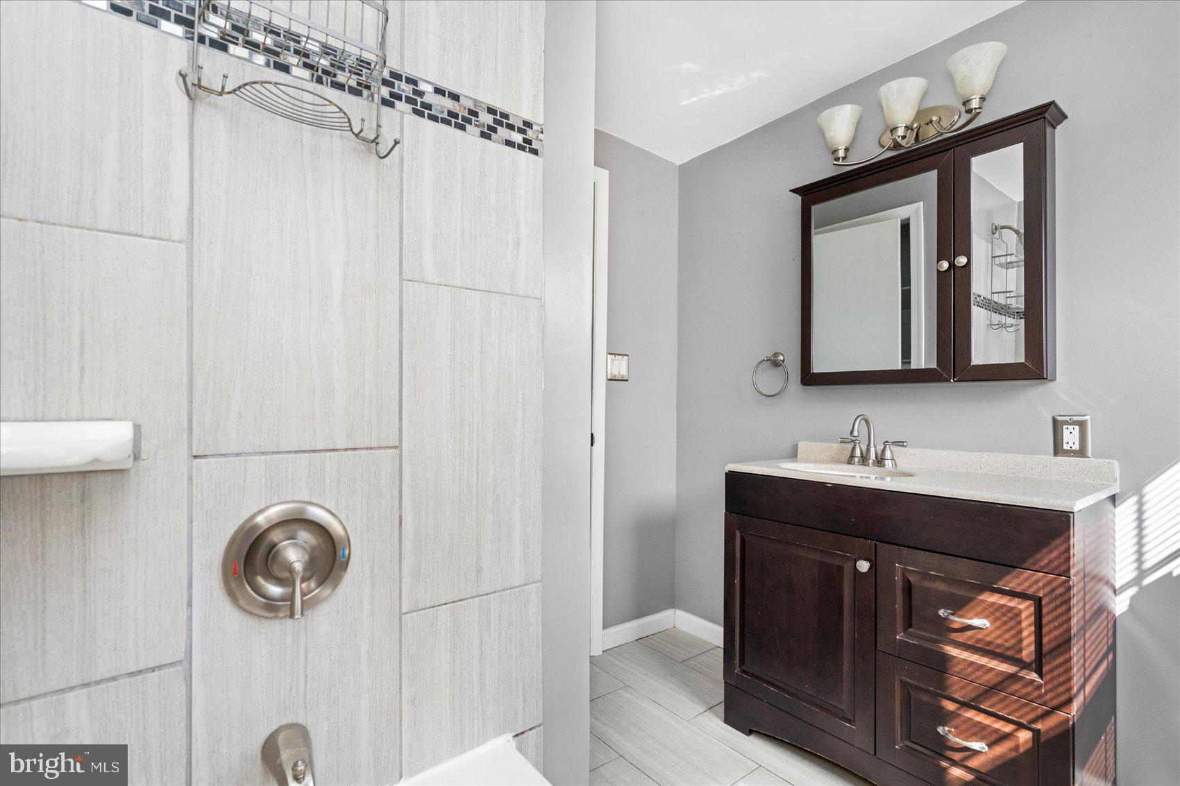 WILKER COURT - Residential