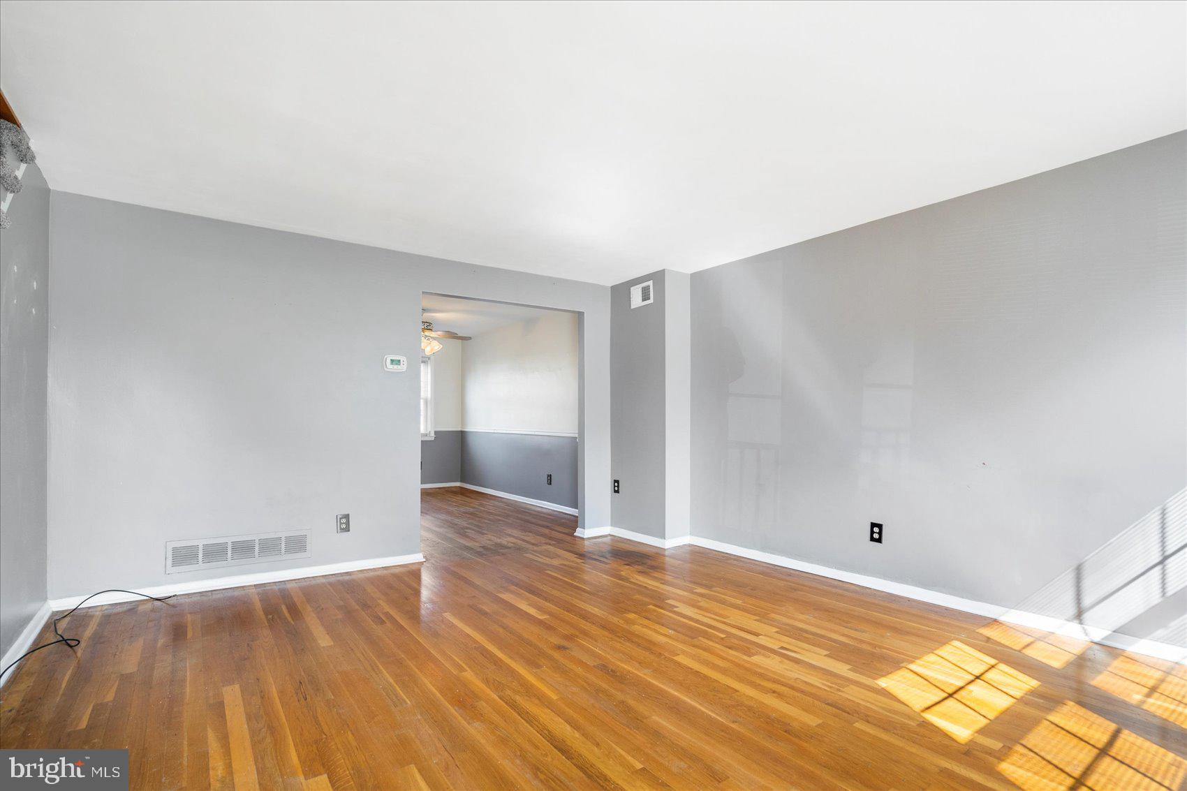 WILKER COURT - Residential