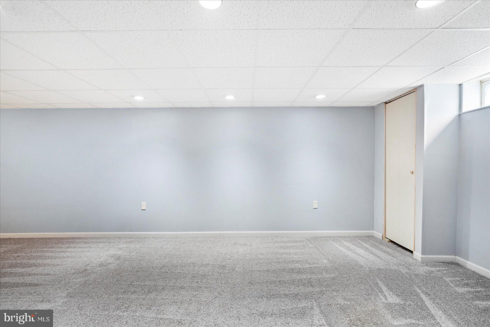 WILKER COURT - Residential