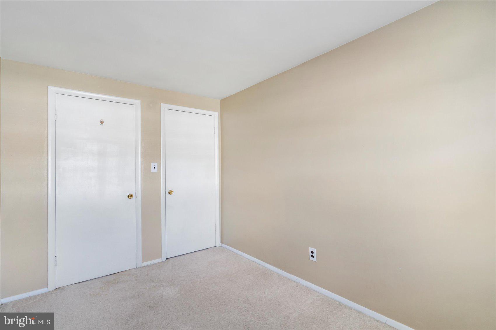 WILKER COURT - Residential