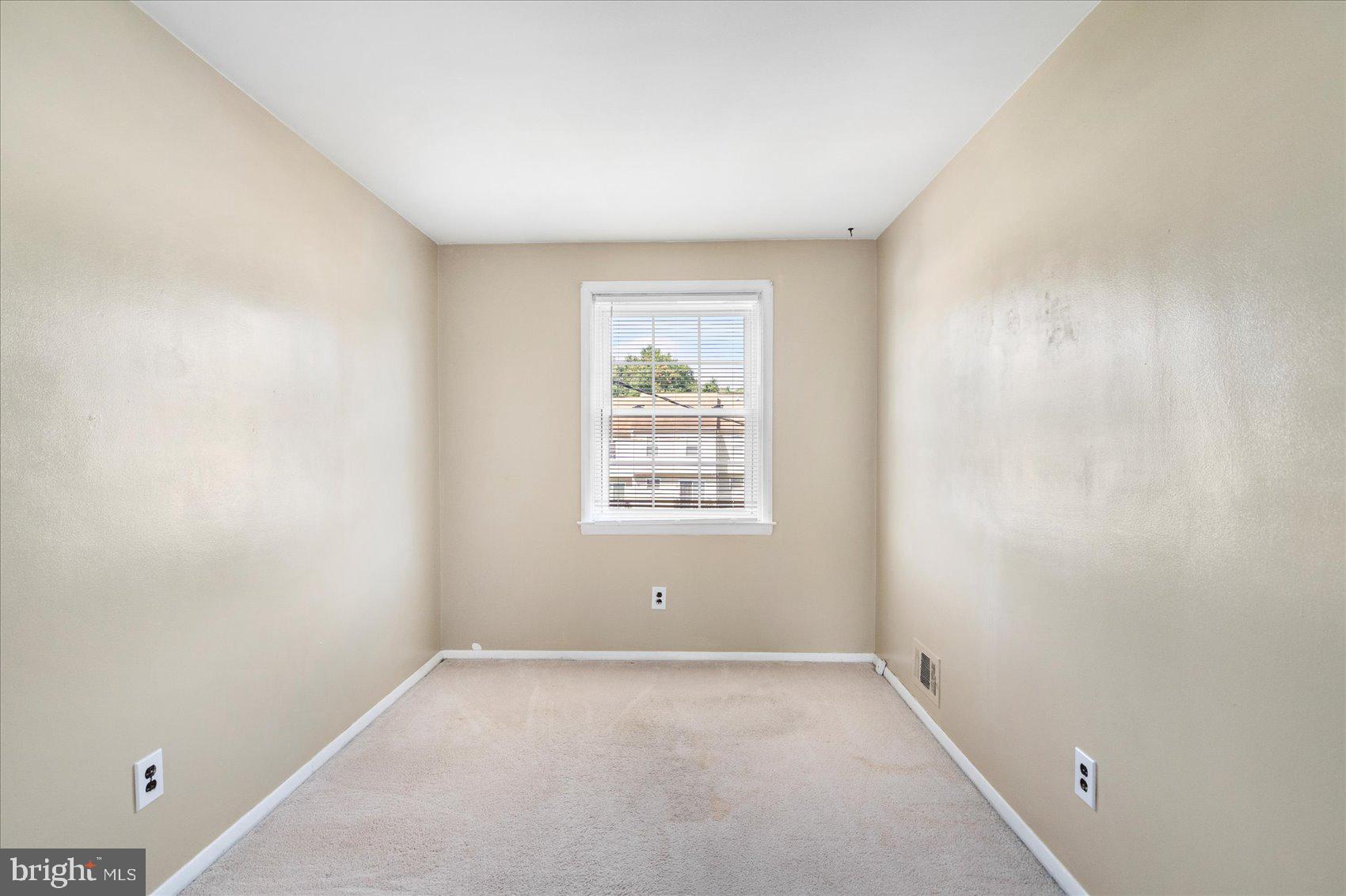 WILKER COURT - Residential