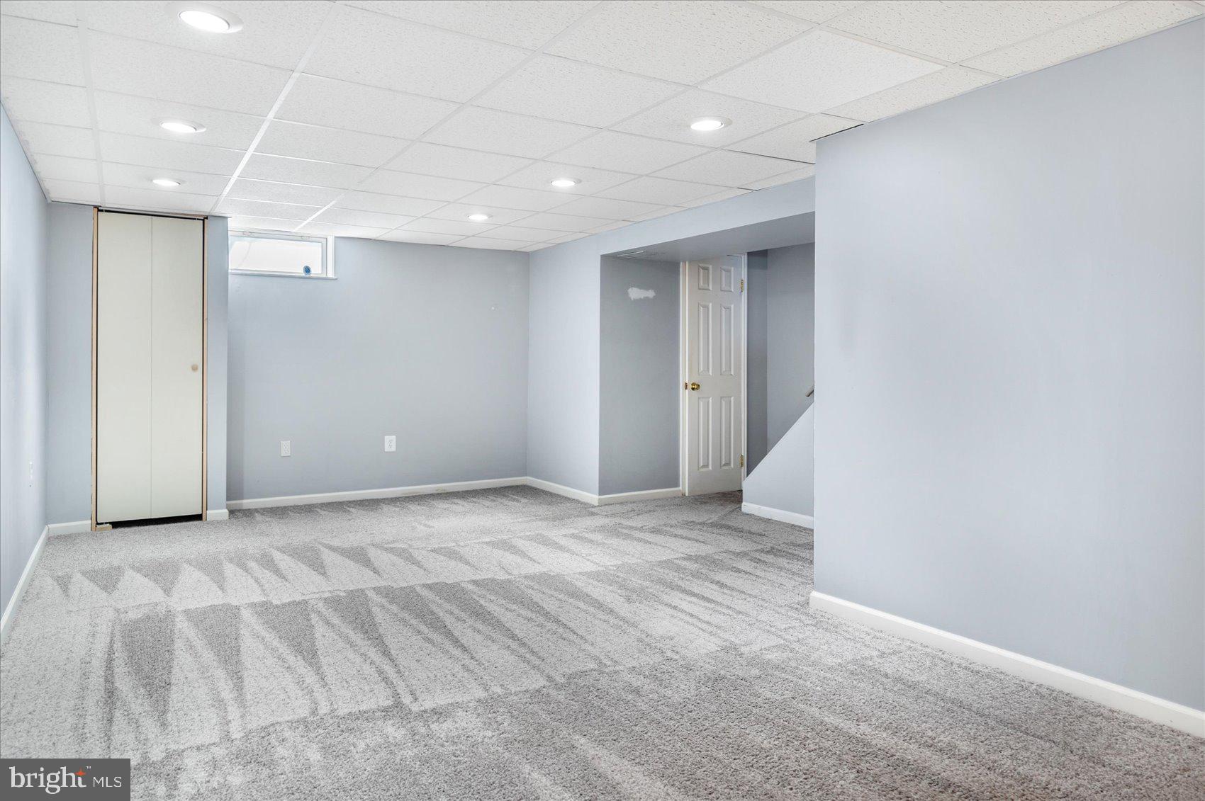 WILKER COURT - Residential