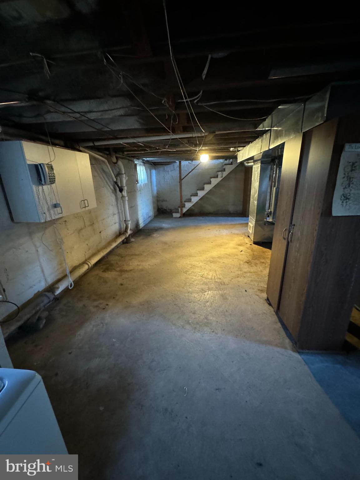 CATONSVILLE MANOR - Residential