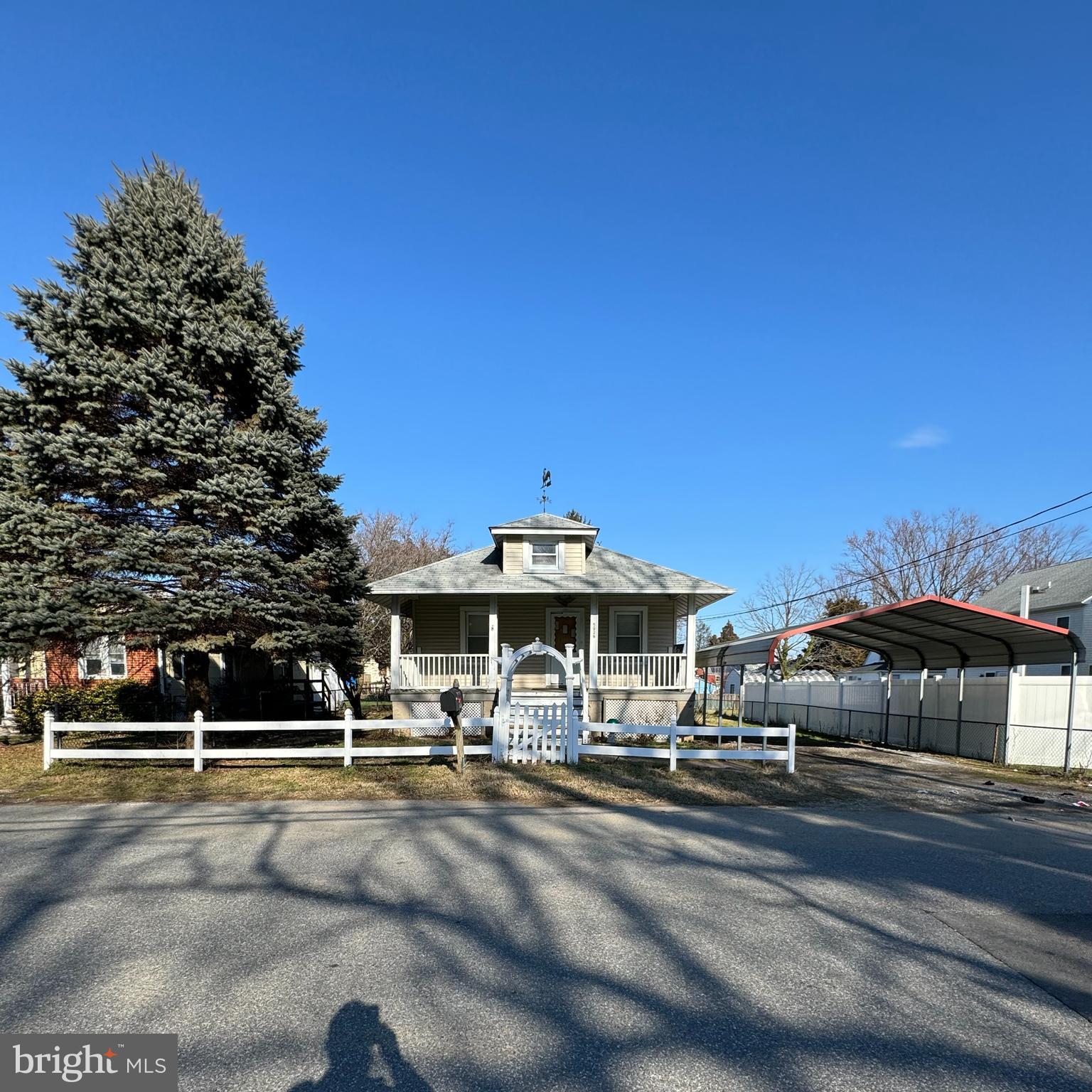 CATONSVILLE MANOR - Residential