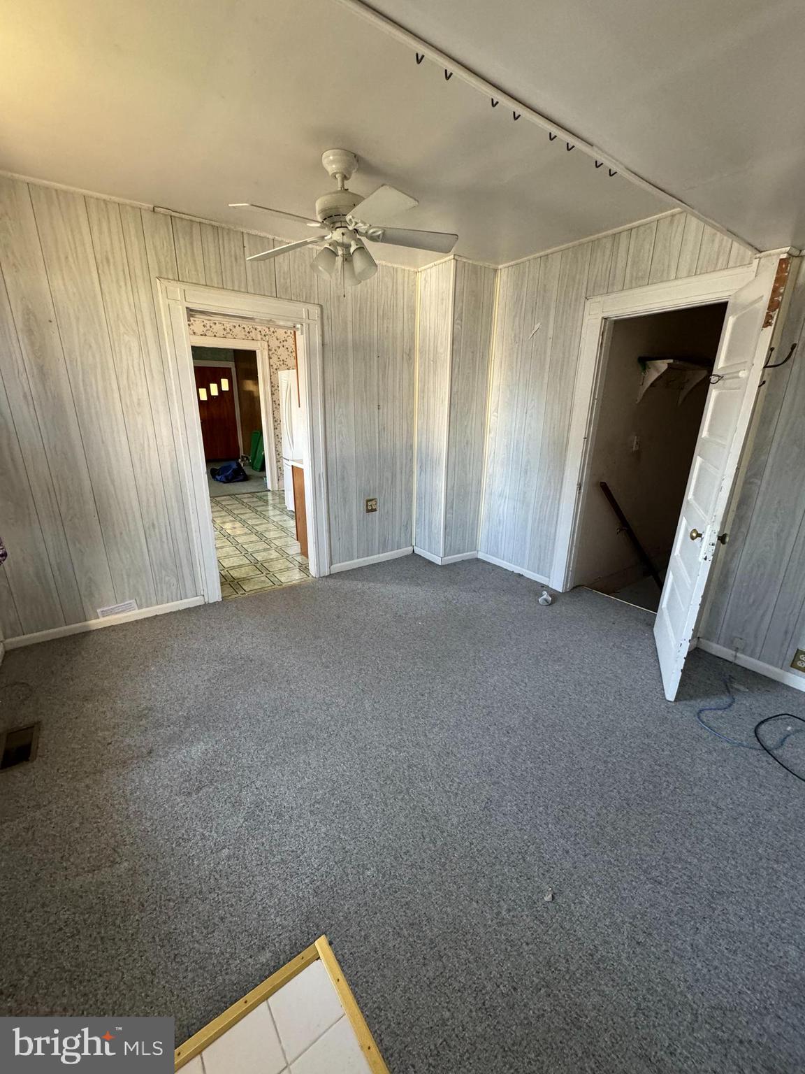 CATONSVILLE MANOR - Residential