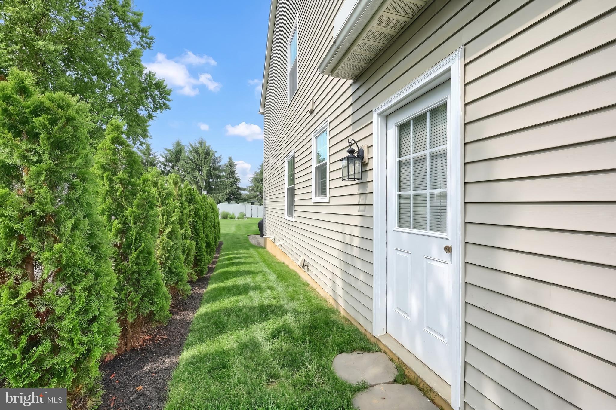 BLOSSOM HILL - Residential