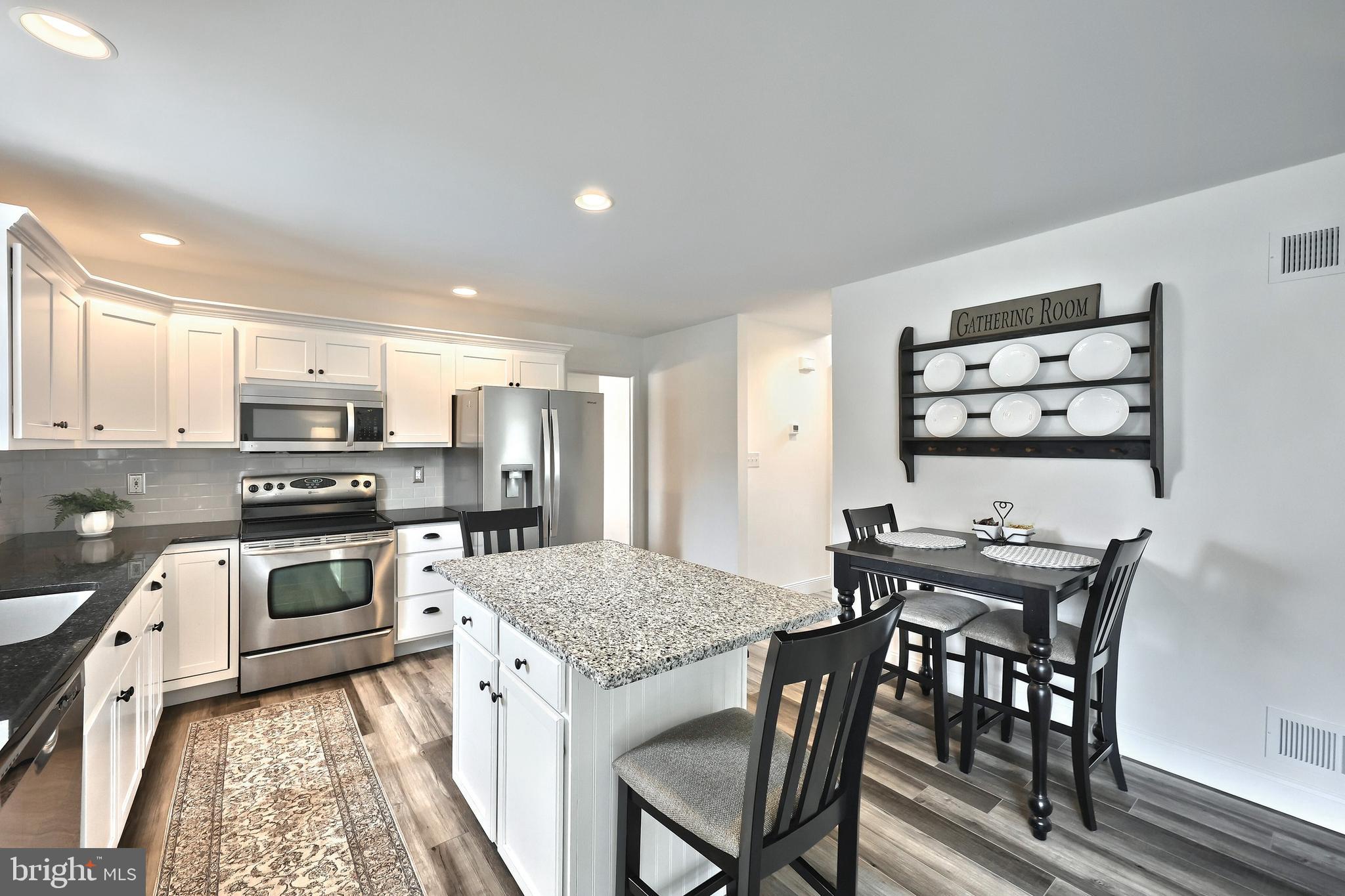 BLOSSOM HILL - Residential