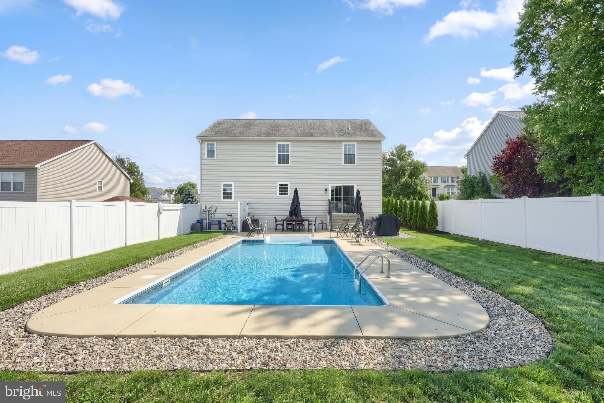 BLOSSOM HILL - Residential