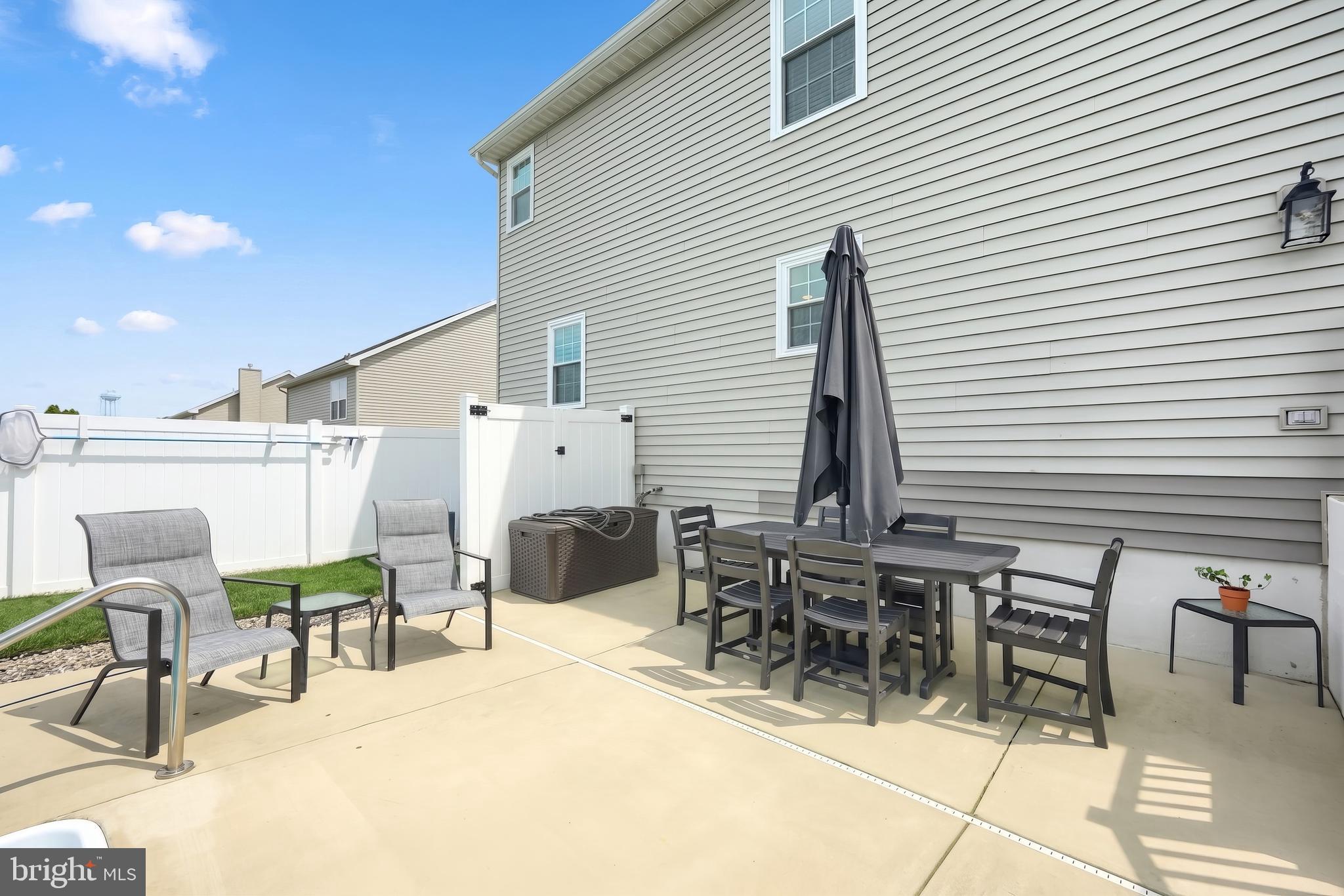 BLOSSOM HILL - Residential
