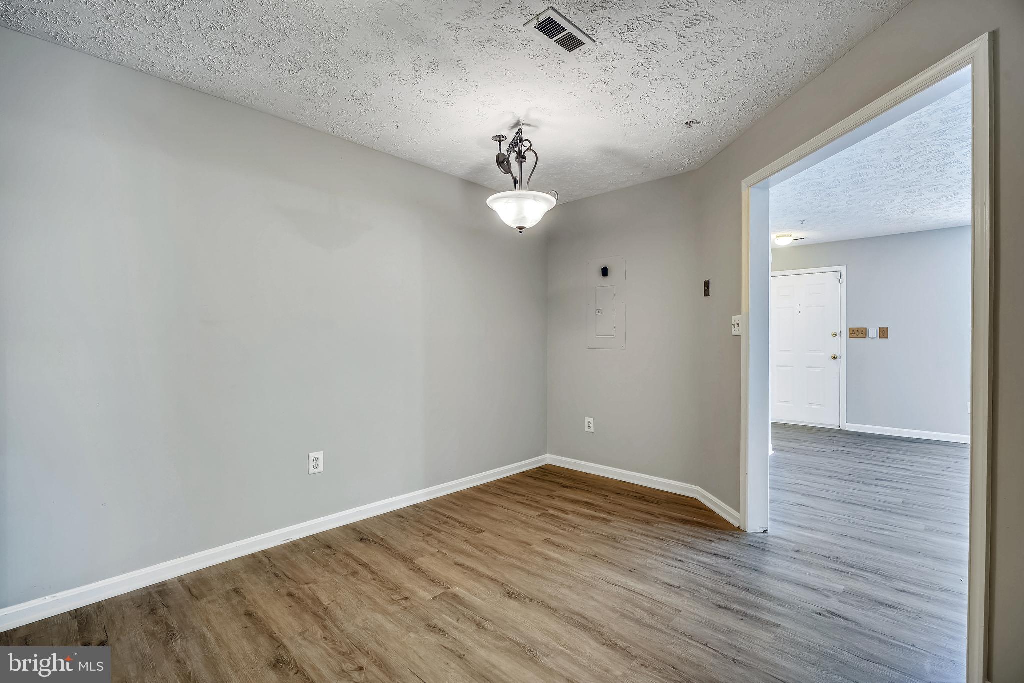 COLUMBIA PARK - Residential Lease