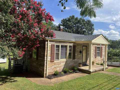 1320 AVON ST CHARLOTTESVILLE VA 22902