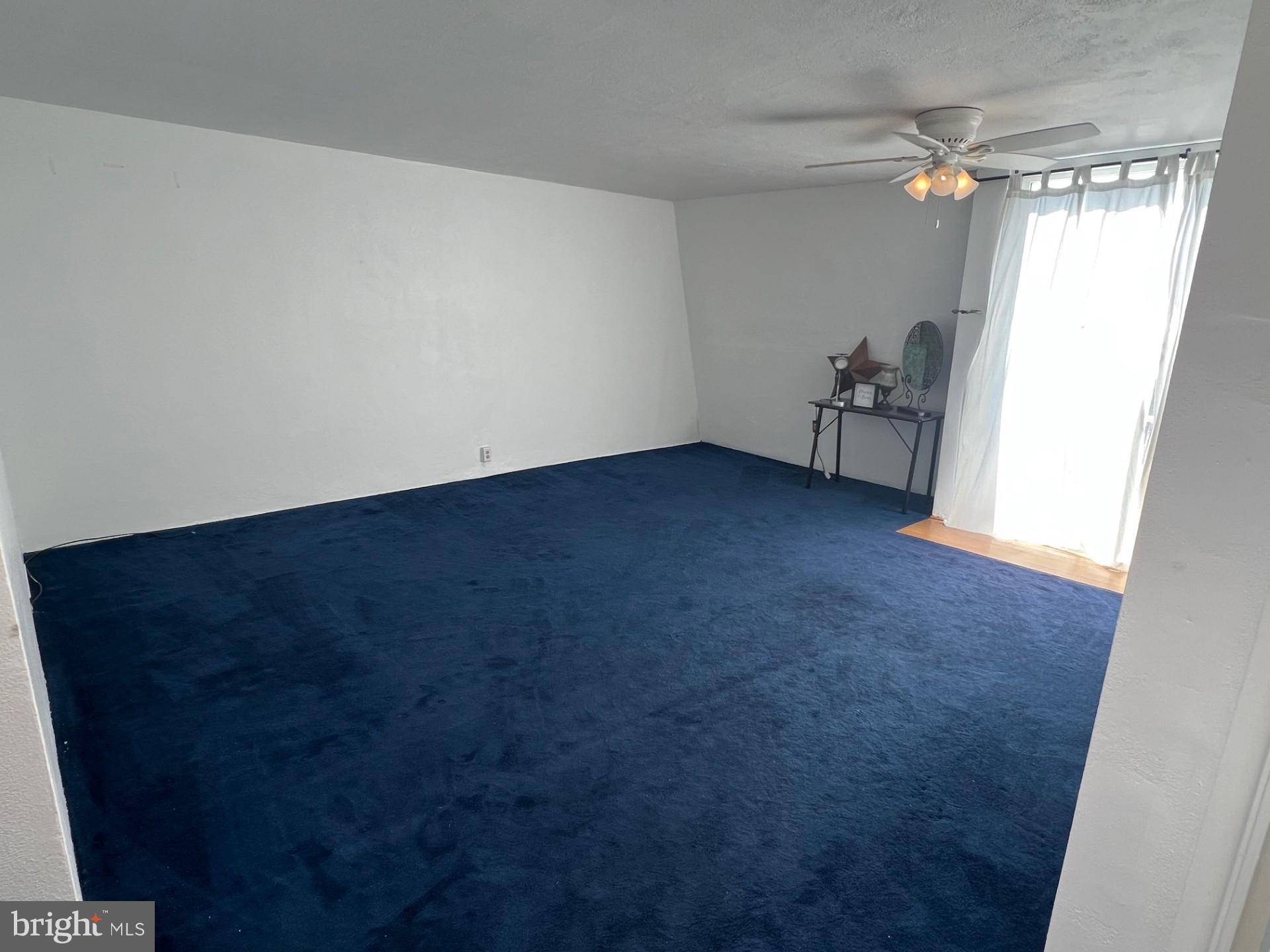 THE SUMMIT - Residential Lease