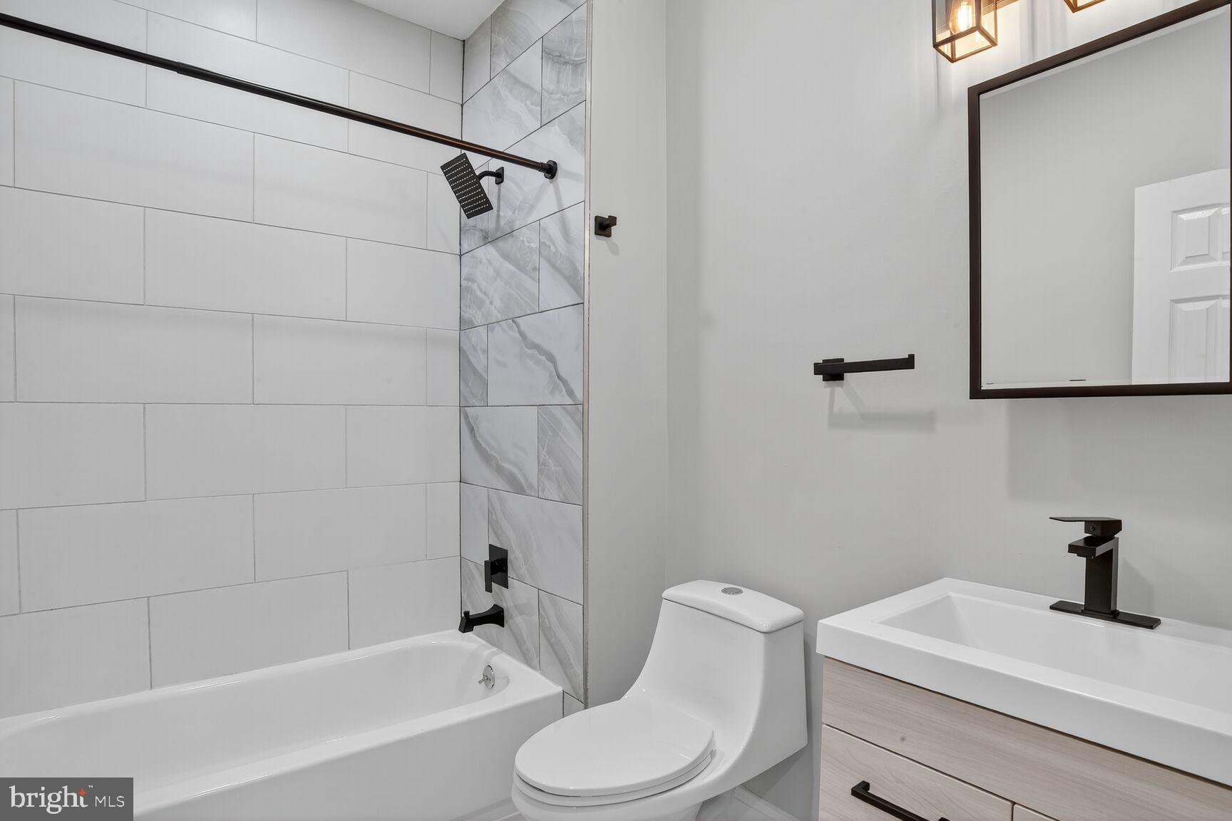 WASHINGTON VILLAGE - Residential Lease