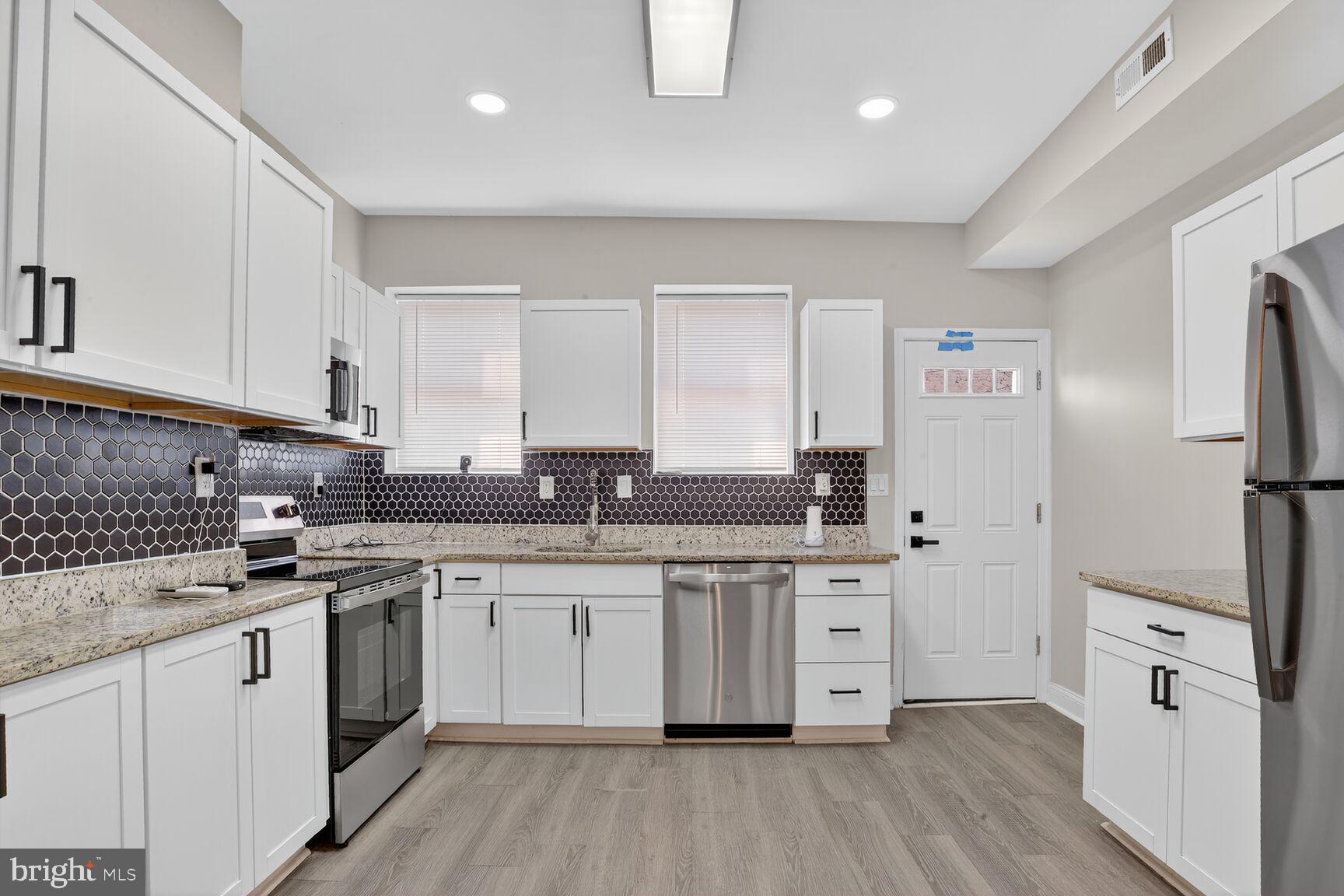 WASHINGTON VILLAGE - Residential Lease