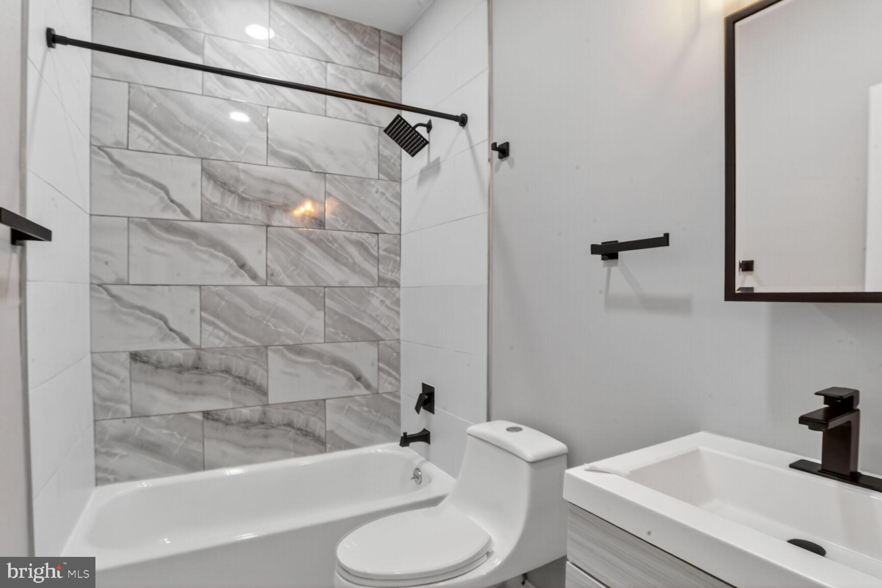 WASHINGTON VILLAGE - Residential Lease