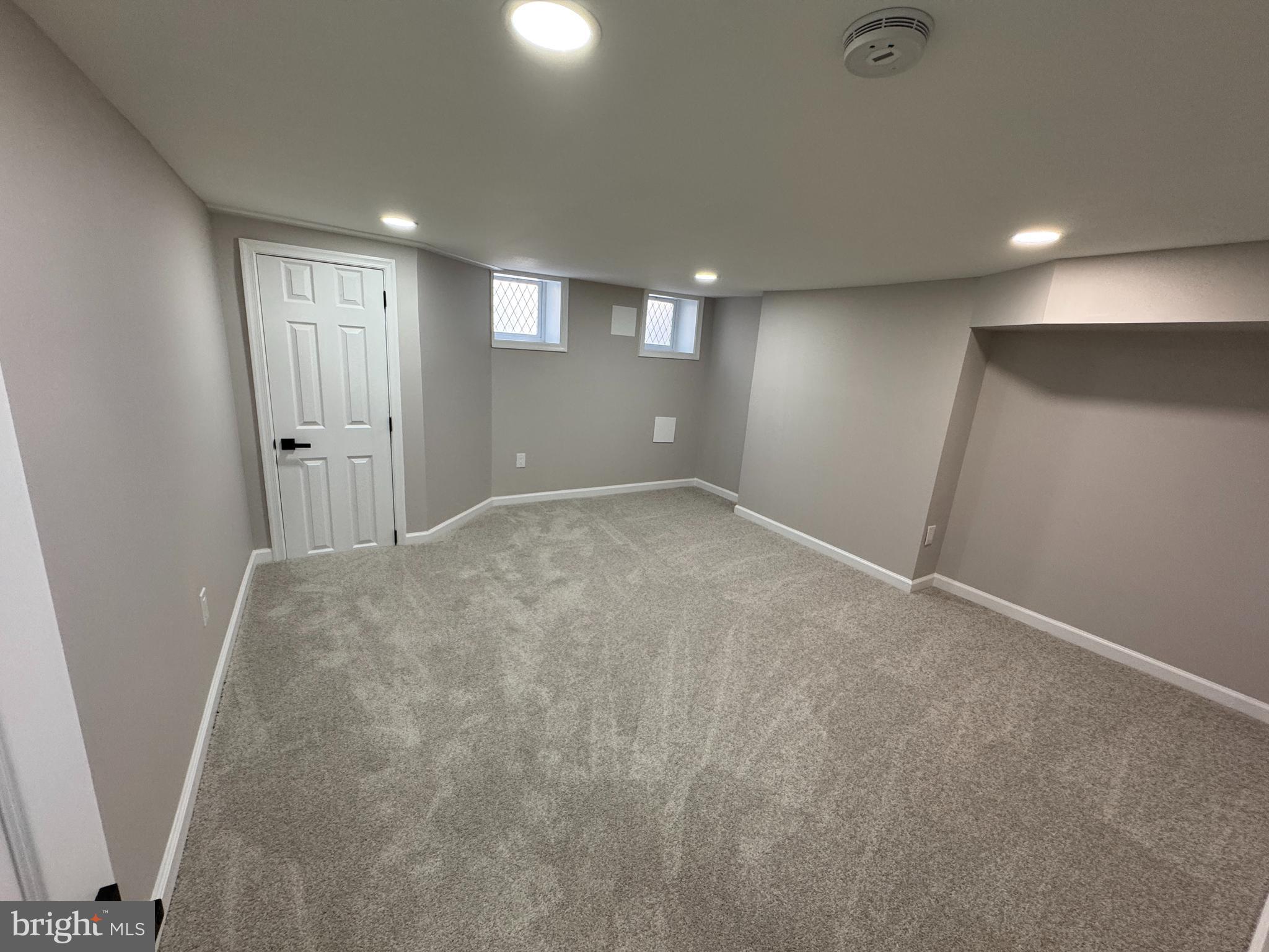 WASHINGTON VILLAGE - Residential Lease