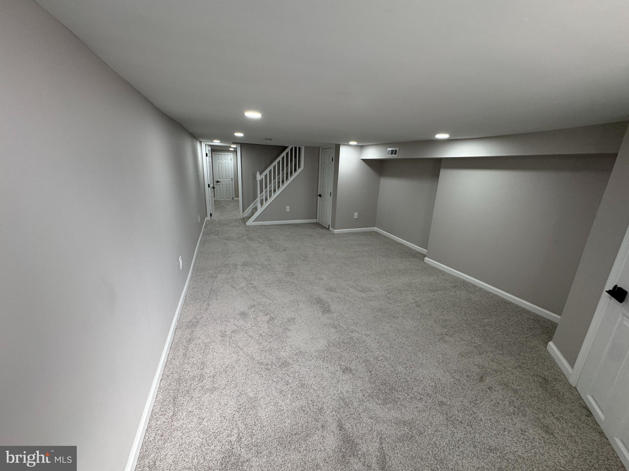 WASHINGTON VILLAGE - Residential Lease