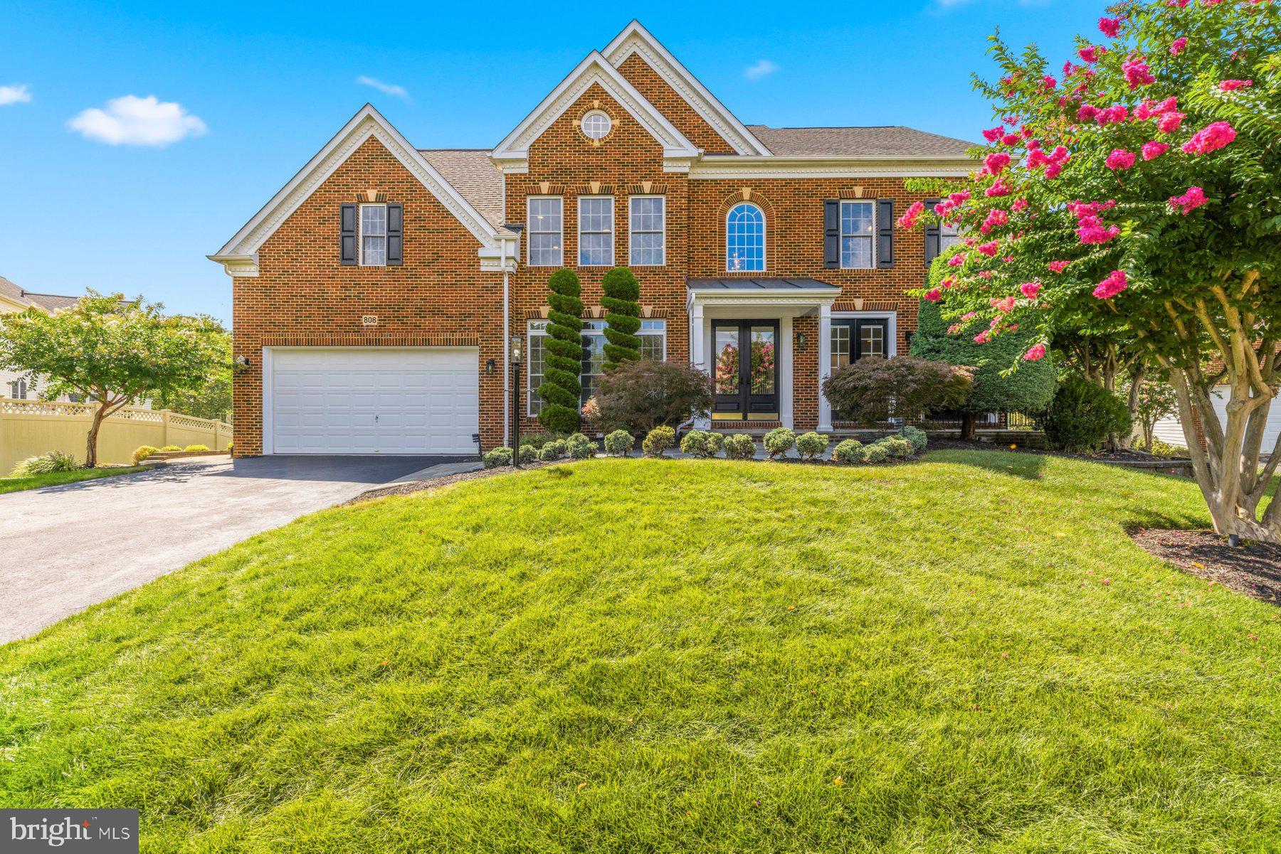 808 COLETTE COURT