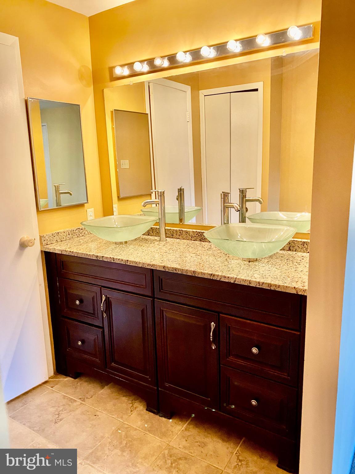 KINGS CONTRIVANCE - Residential Lease