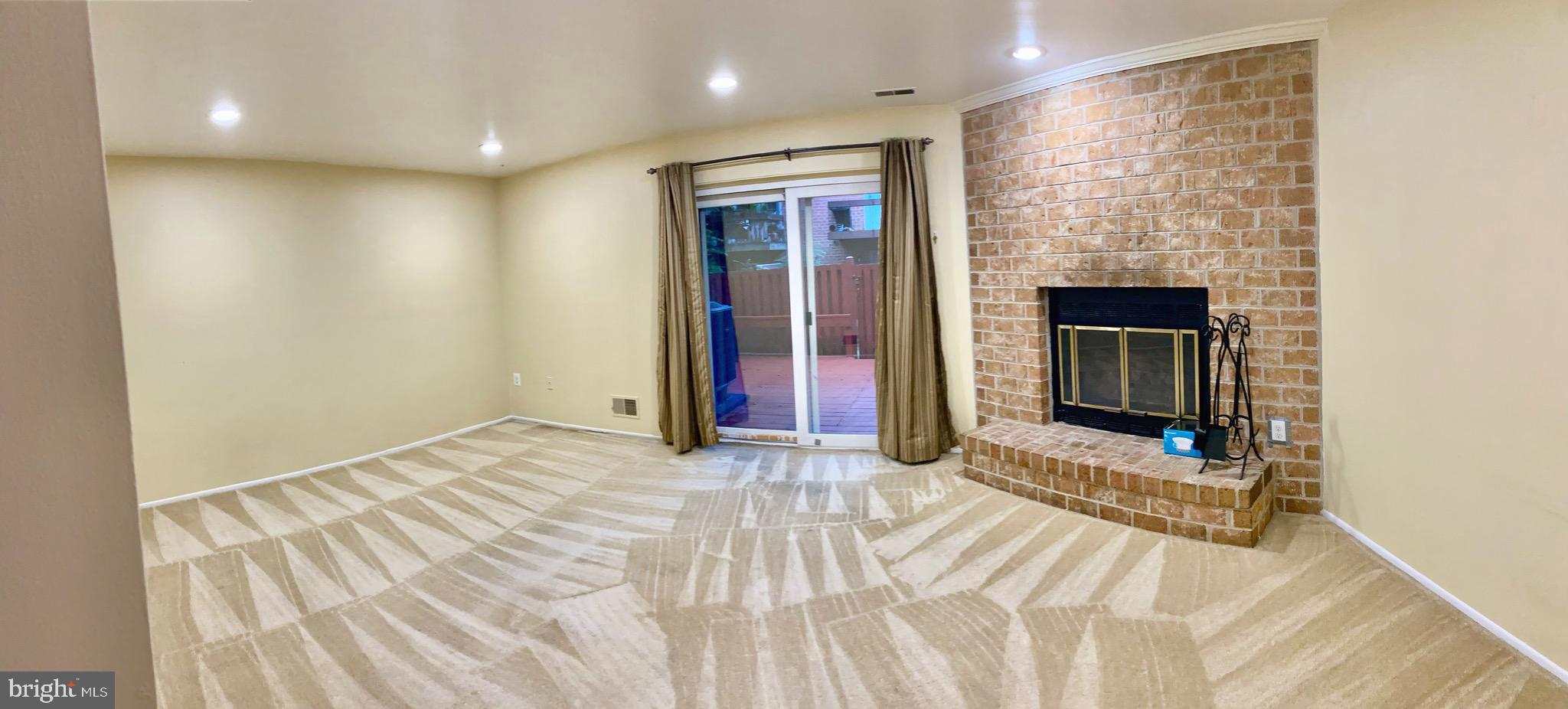 KINGS CONTRIVANCE - Residential Lease