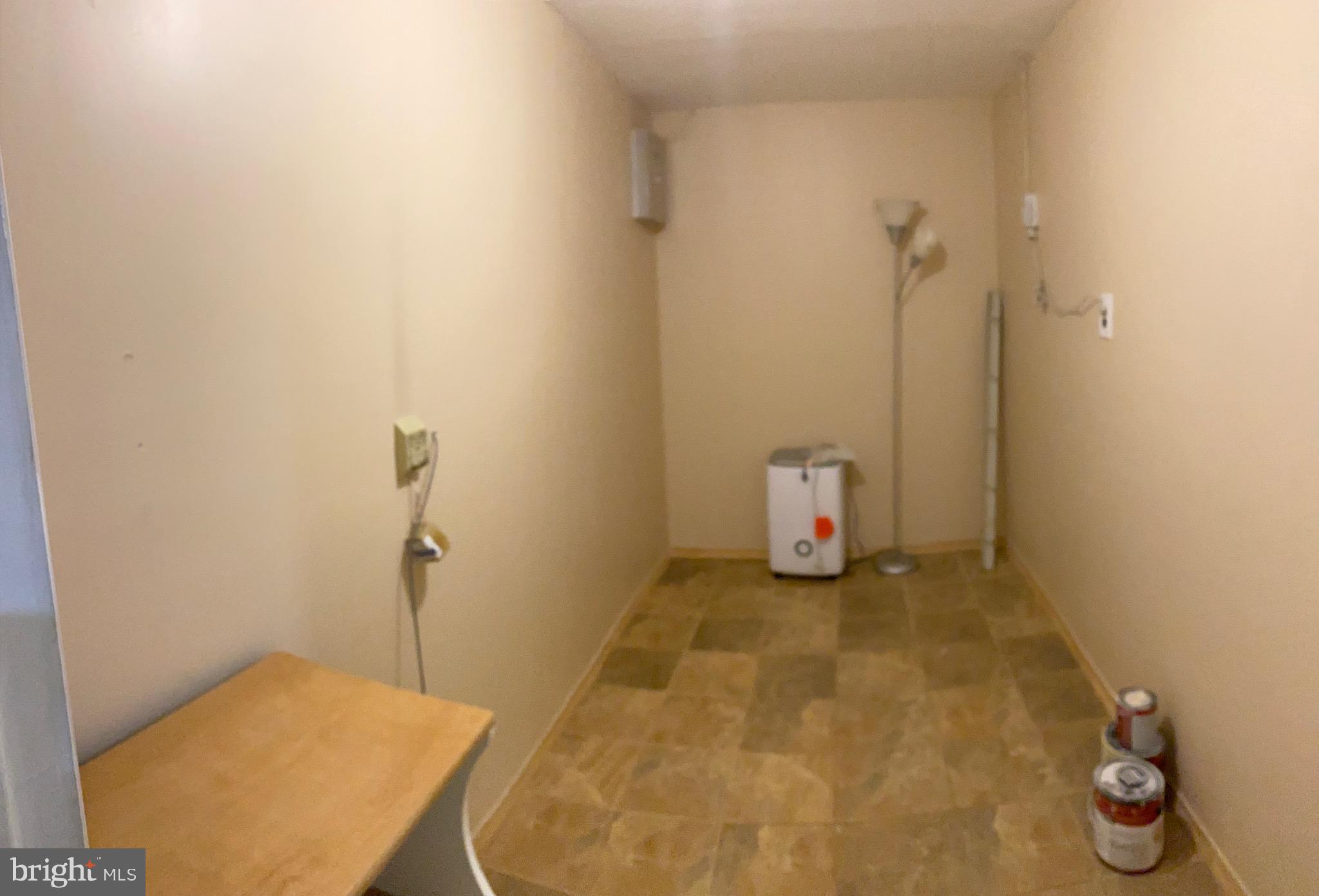 KINGS CONTRIVANCE - Residential Lease