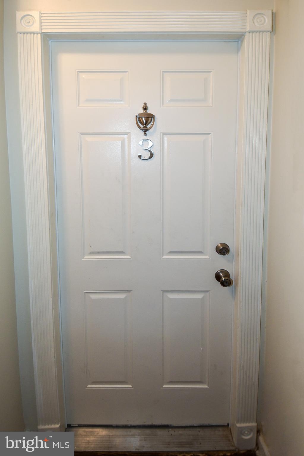 1238 QUEEN STREET NE 3