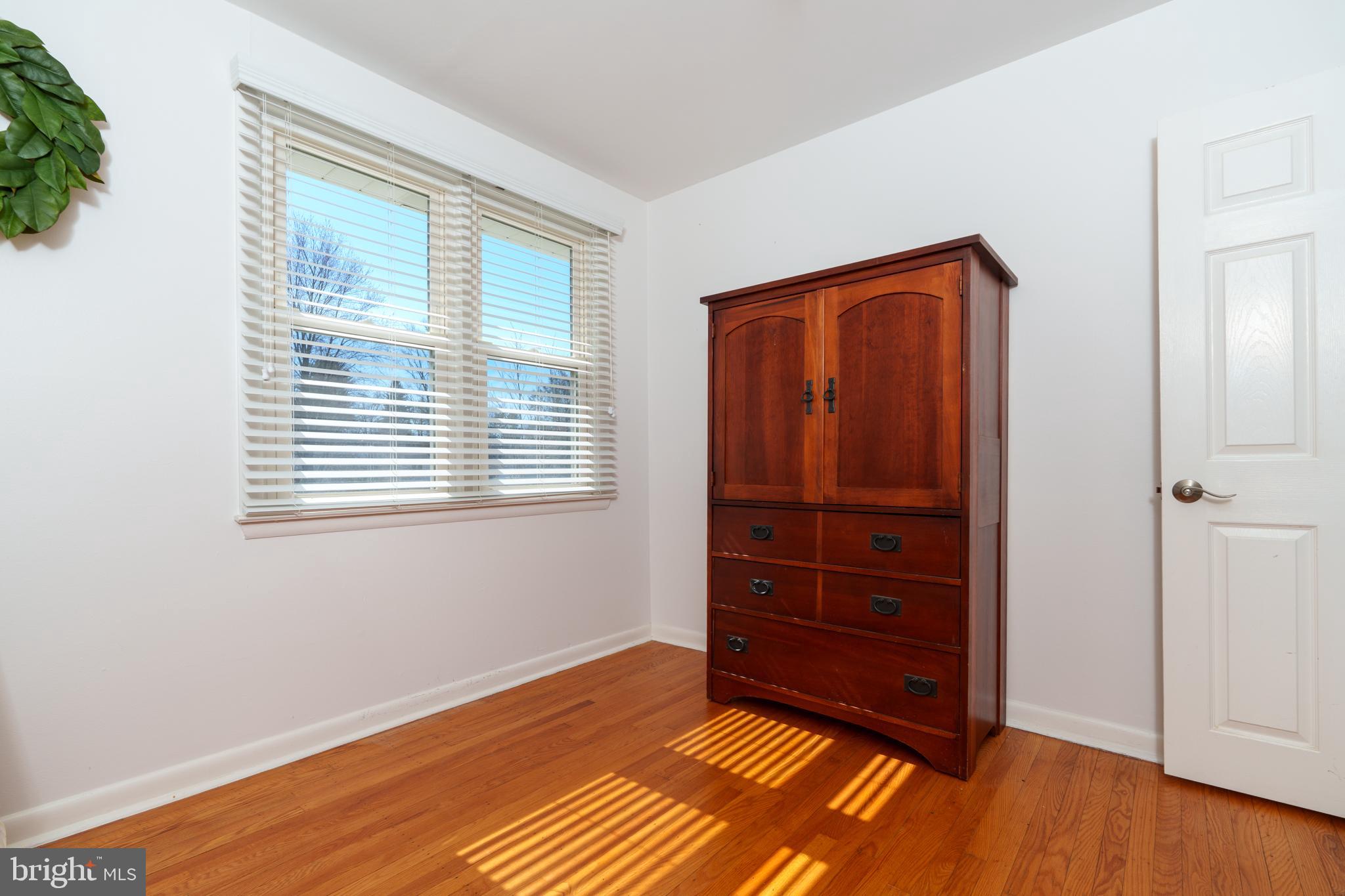 MAYFIELD - Residential