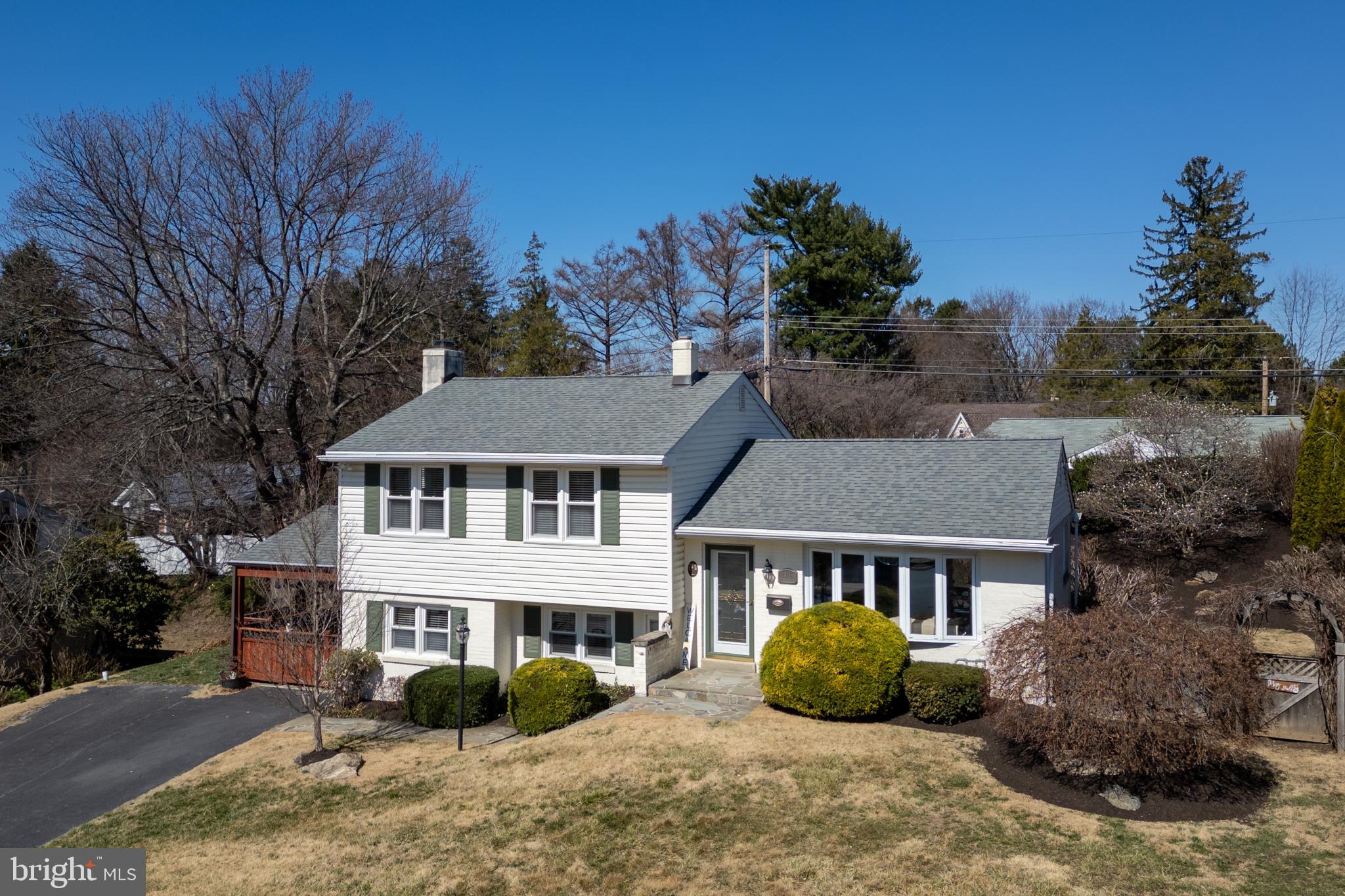 MAYFIELD - Residential