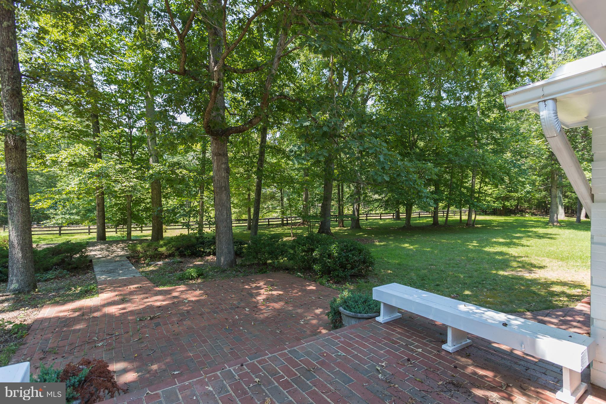 MOTTS RUN ESTATES - Residential