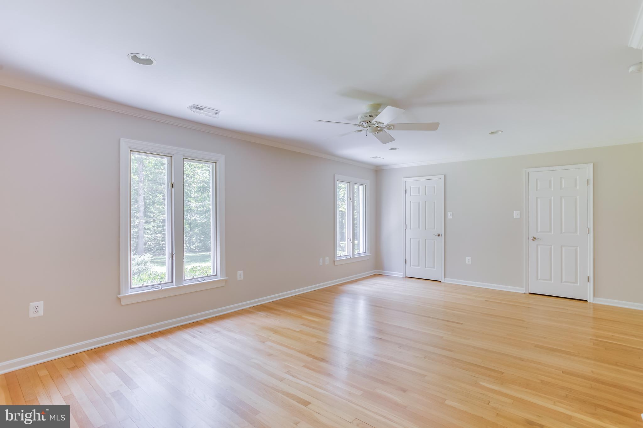 MOTTS RUN ESTATES - Residential