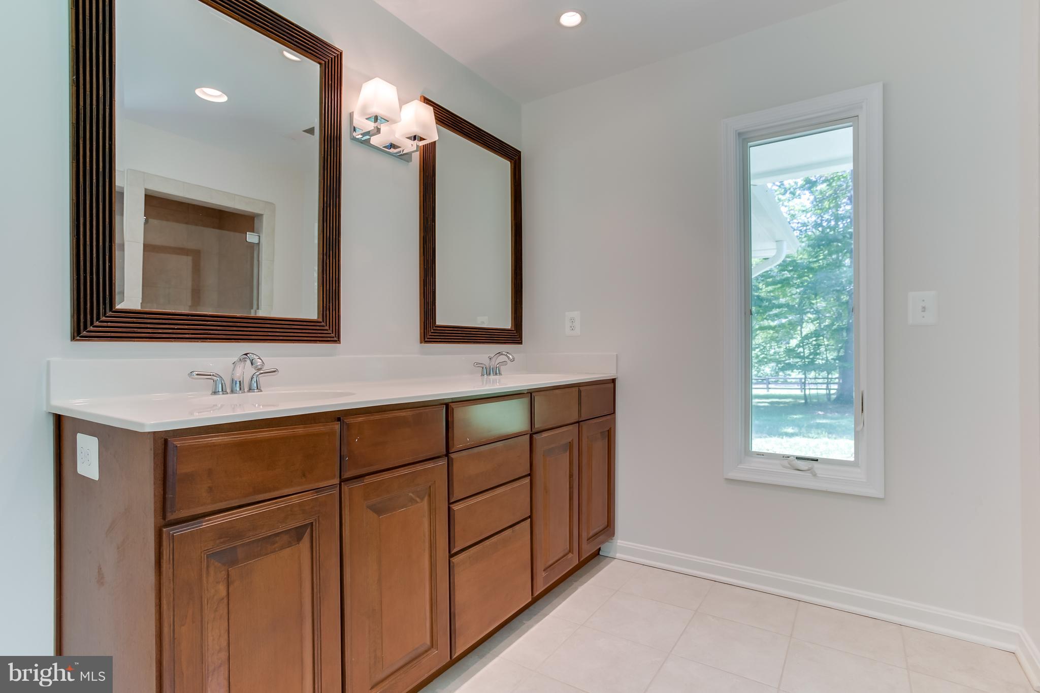 MOTTS RUN ESTATES - Residential