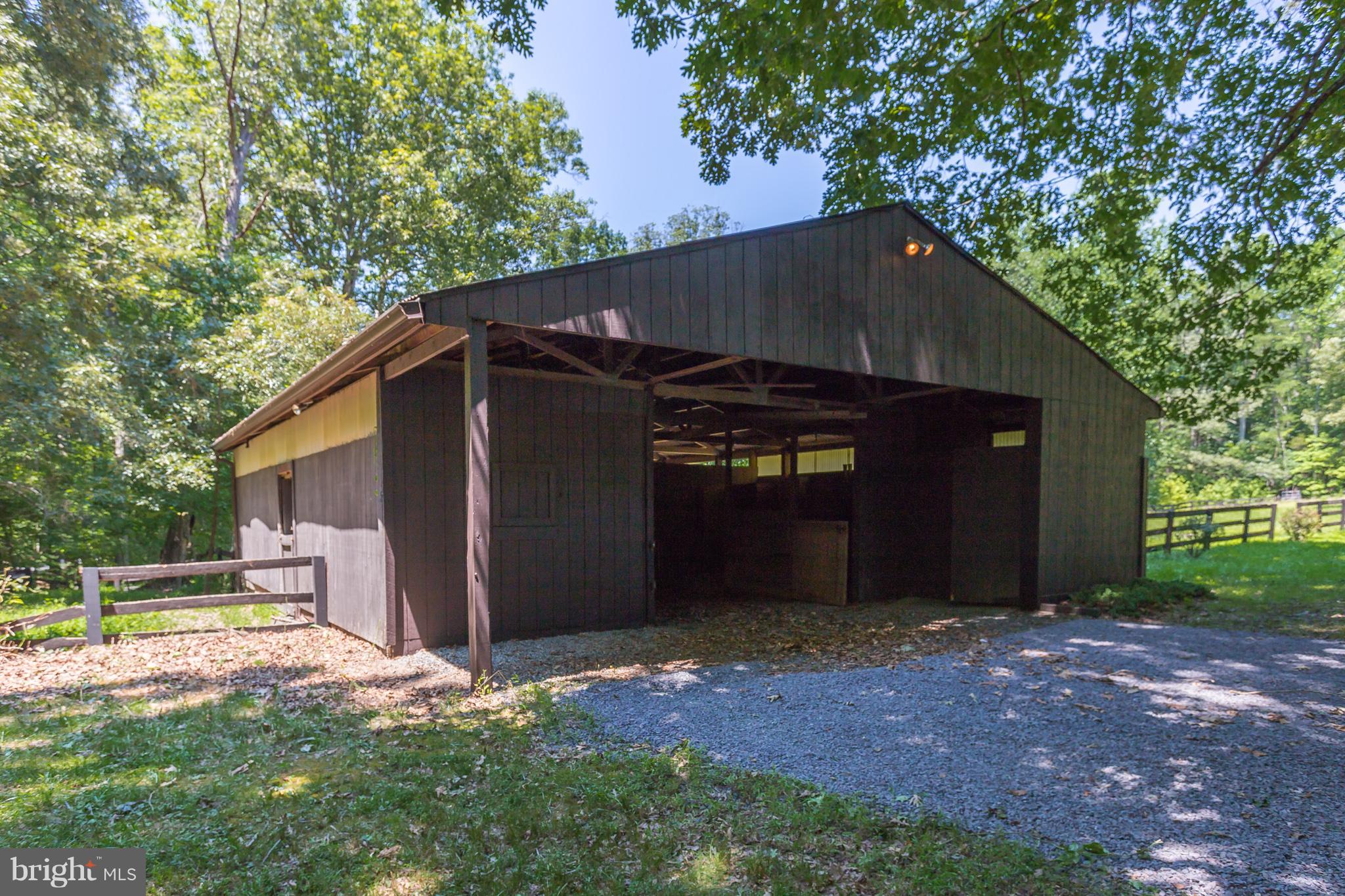 MOTTS RUN ESTATES - Residential