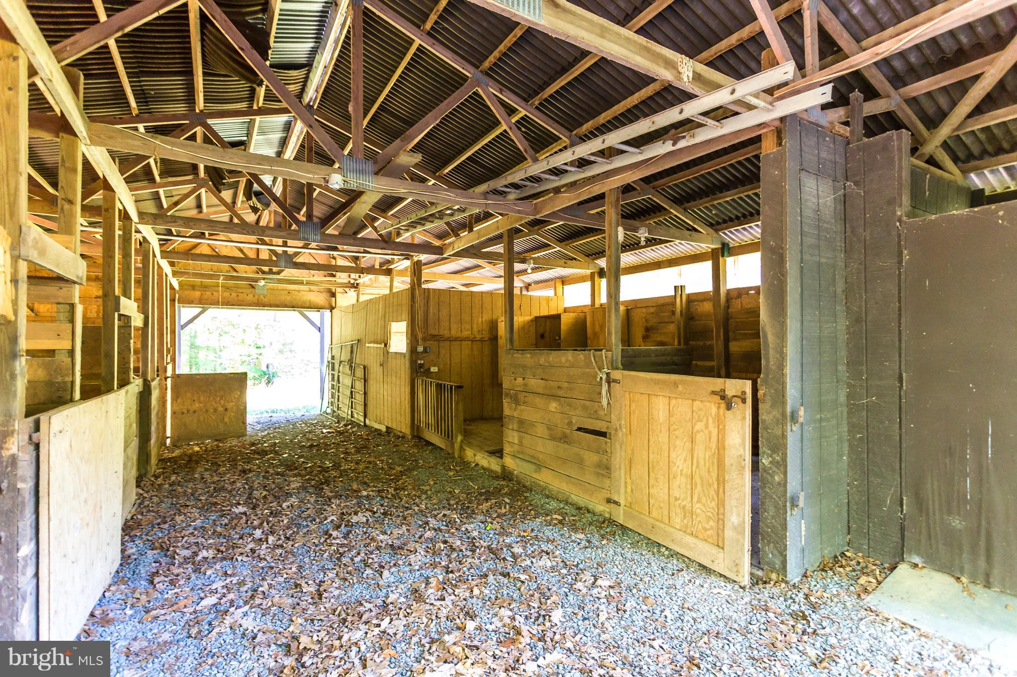 MOTTS RUN ESTATES - Residential