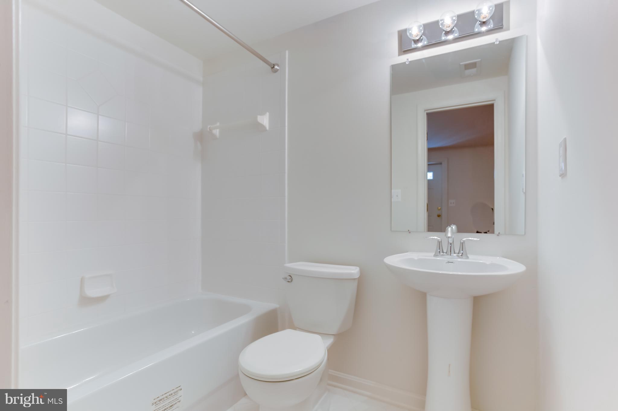 MOTTS RUN ESTATES - Residential