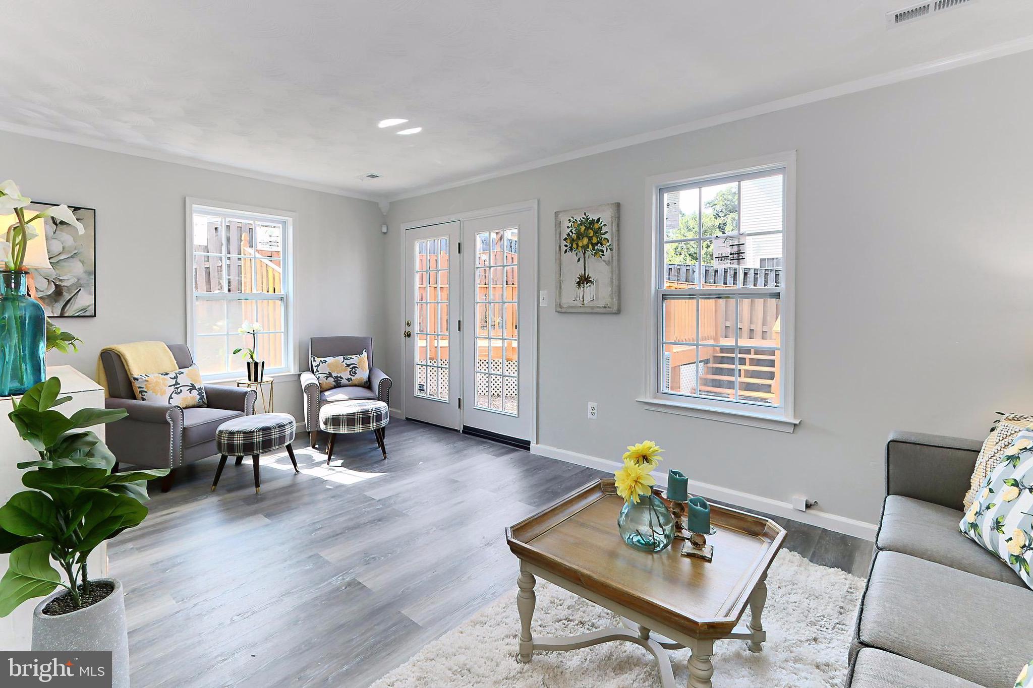 GIDEON SQUARE - Residential