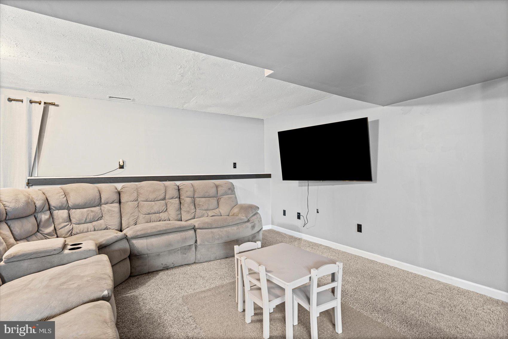 OAKHURST - Residential
