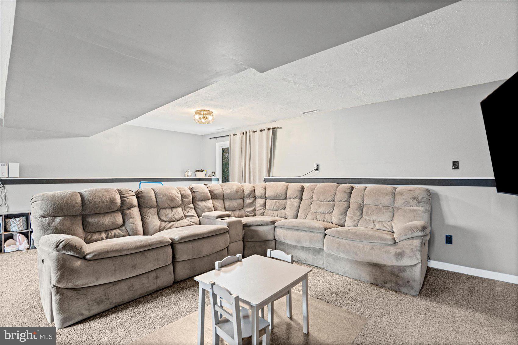 OAKHURST - Residential