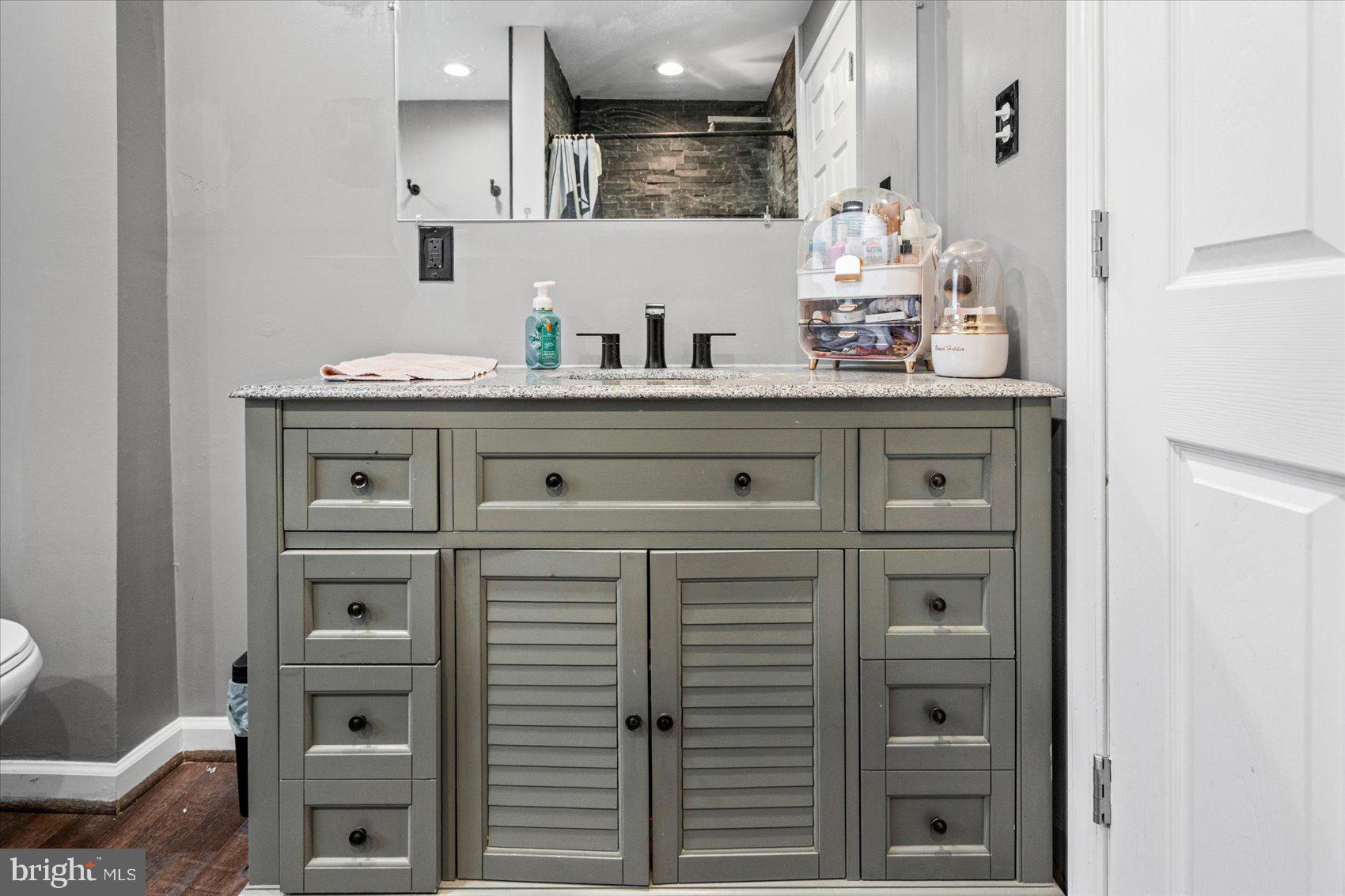 OAKHURST - Residential
