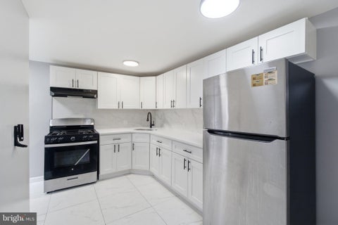 Townhouse For Rent - 216 Garden Street<br/> Burlington County, MOUNT HOLLY, NJ 08060