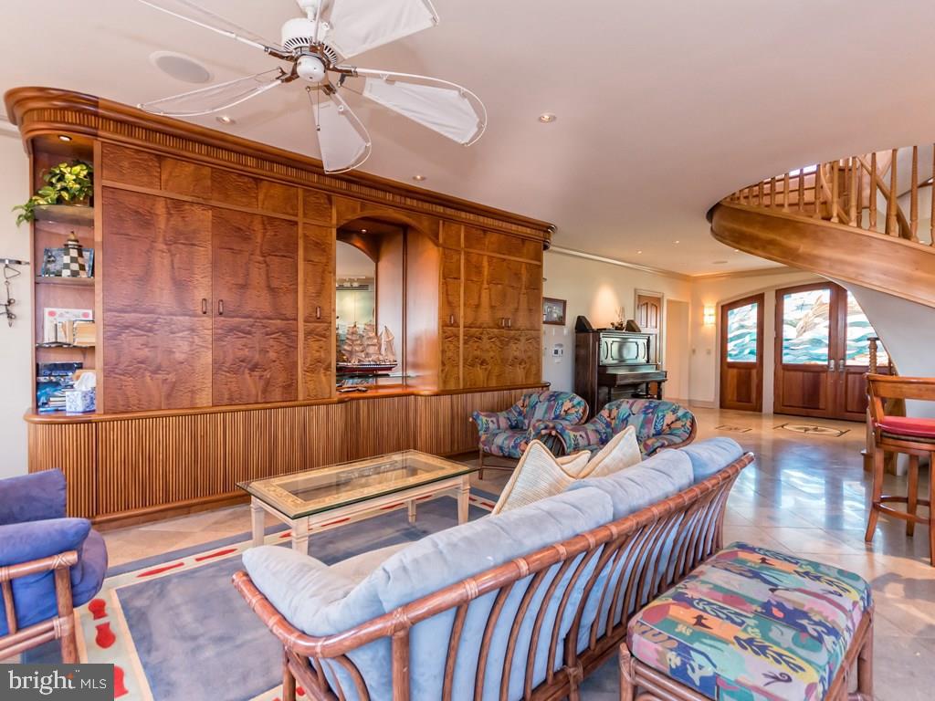 CHANCELLERY - Residential